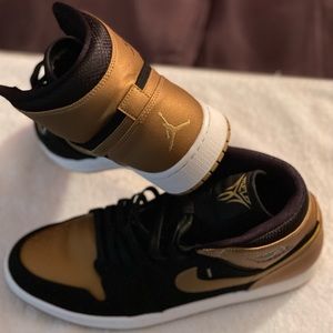 Jordan 1 Hi Melo Sz 13 Gold/Blk/Wht